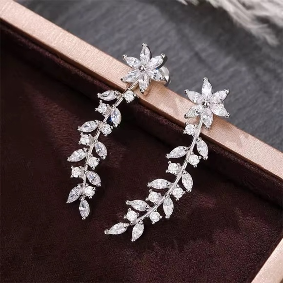 Floral Leaf Silver Ear Cuff /
Climber earrings - Picture 2 of 4